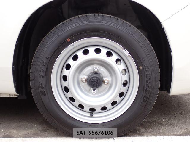 Toyota PROBOX VAN 2023-08 6691204-19