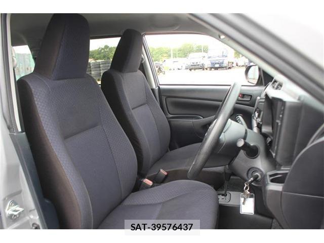 Toyota PROBOX VAN 2023-08 6911599-14