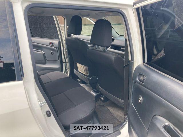 Toyota PROBOX VAN 2021-04 7021327-24