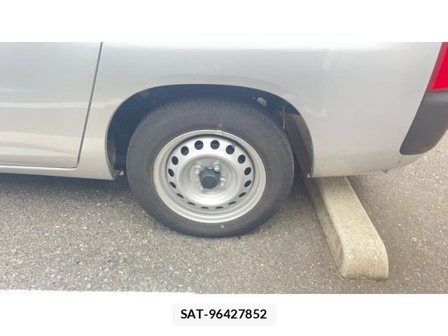 Toyota PROBOX VAN 2023-08 7329582-3
