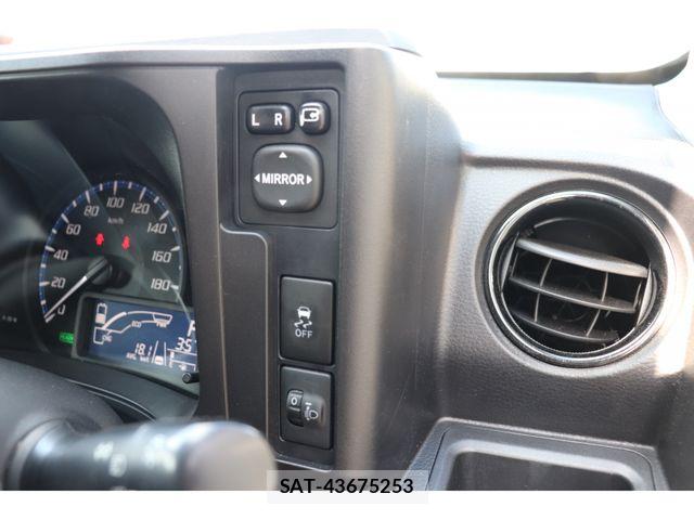 Toyota PROBOX VAN 2023-07 7457074-9