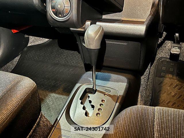 Toyota PROBOX VAN 2022-02 7727606-19