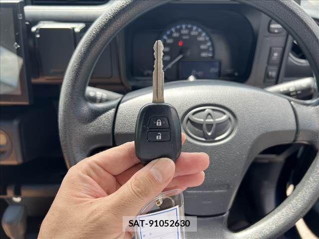 Toyota PROBOX VAN 2022-02 8037818-23
