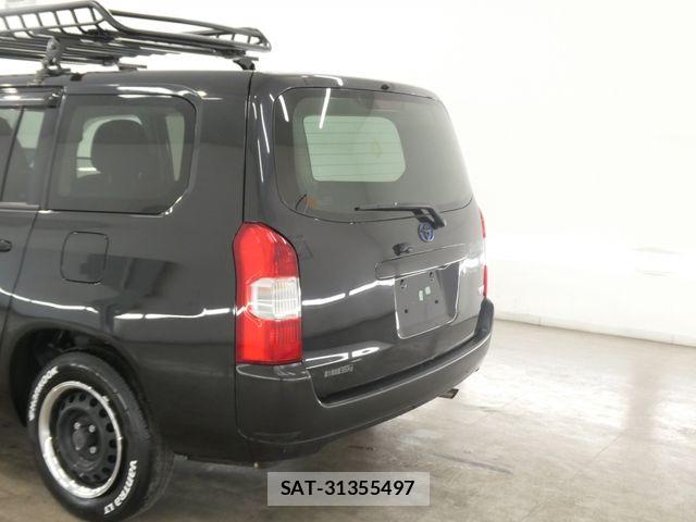 Toyota PROBOX VAN 2022-09 8131995-9
