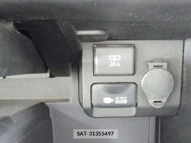 Toyota PROBOX VAN 2022-09 8131995-25