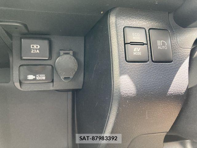 Toyota PROBOX VAN 2022-03 8132000-23