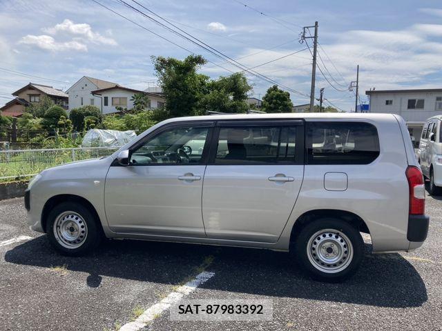 Toyota PROBOX VAN 2022-03 8132000-8