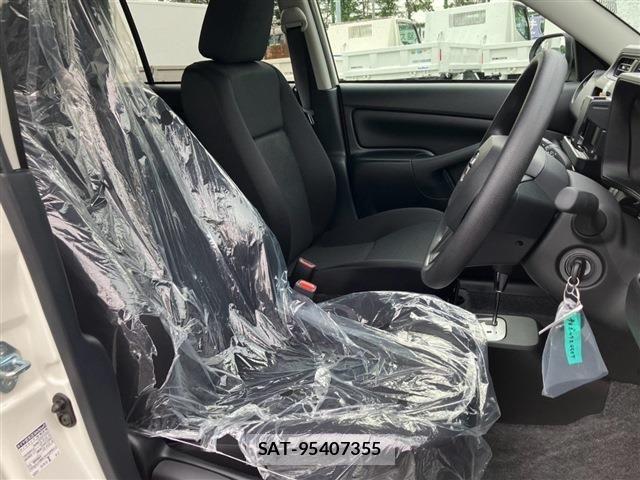 Toyota PROBOX VAN 2026-08 8781749-9