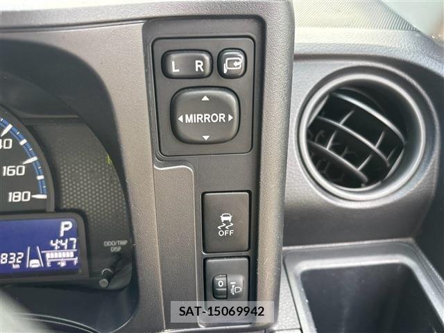 Toyota PROBOX VAN 2023-08 8831227-20