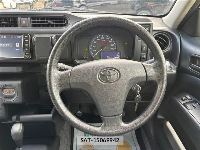 Toyota PROBOX VAN 2023-08 8831227-25