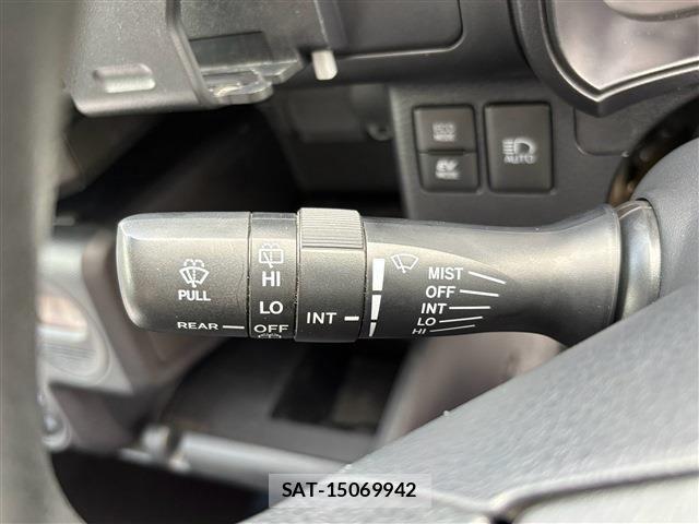 Toyota PROBOX VAN 2023-08 8831227-26