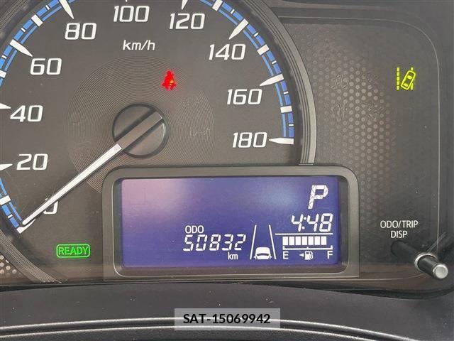 Toyota PROBOX VAN 2023-08 8831227-28