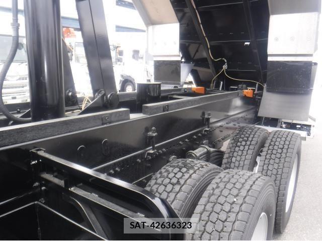 Hino PROFIA 2025-03 1309717-16