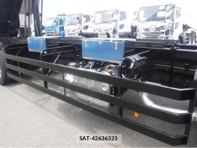 Hino PROFIA 2025-03 1309717-18