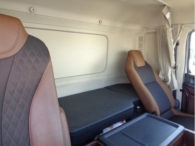 Hino PROFIA 2018-09 1427344-21