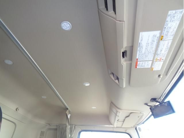 Hino PROFIA 2018-09 1427344-24