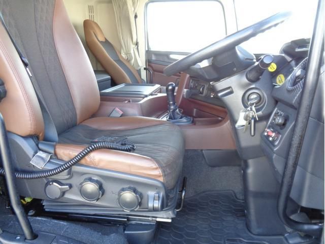 Hino PROFIA 2018-09 1427344-25