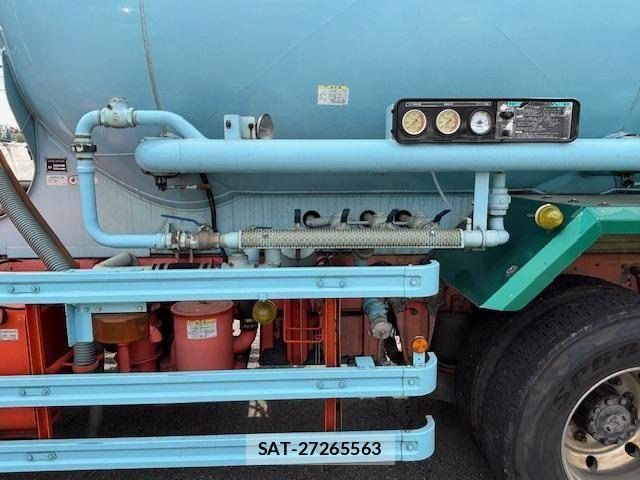 Hino PROFIA 2009-11 1082361-15
