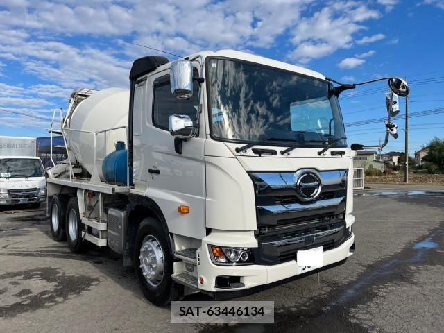 Hino PROFIA 2017-12 536474-2