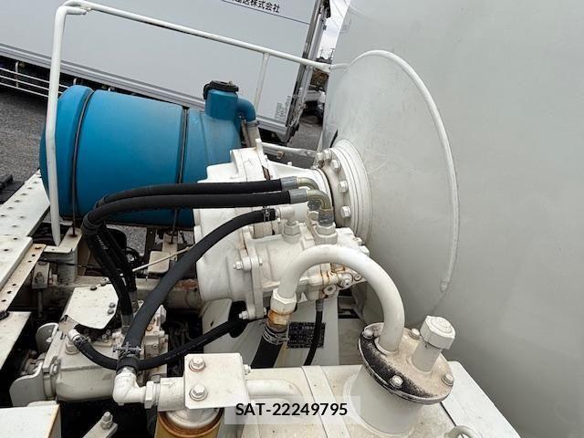 Hino PROFIA 2018-10 2003997-15