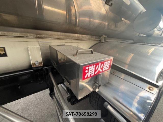 Hino PROFIA 2013-06 2004001-18