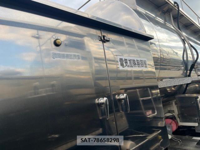 Hino PROFIA 2013-06 2004001-6