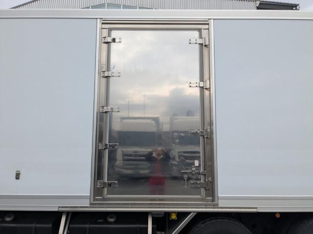 Hino PROFIA 2023-11 2709505-14