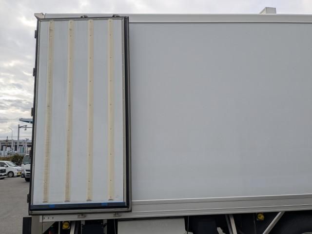 Hino PROFIA 2023-11 2709505-16
