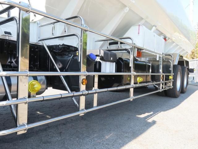 Hino PROFIA 2025-08 3292737-11