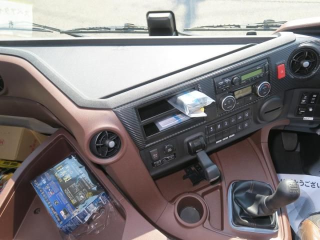 Hino PROFIA 2025-08 3292737-28