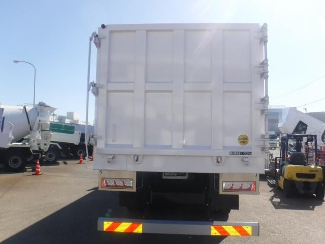 Hino PROFIA 2025-05 3681045-5