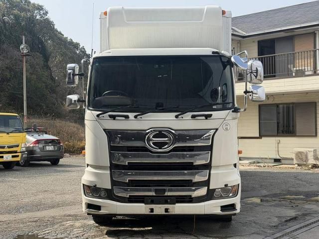Hino PROFIA 2019-08 3681066-0