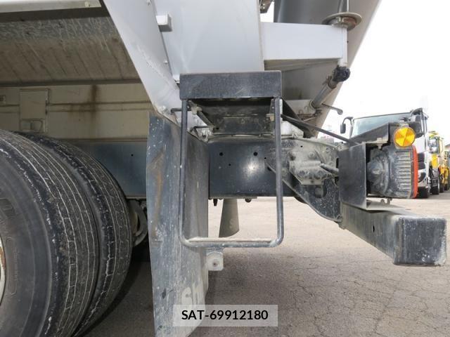 Hino PROFIA 2017-03 3909159-11