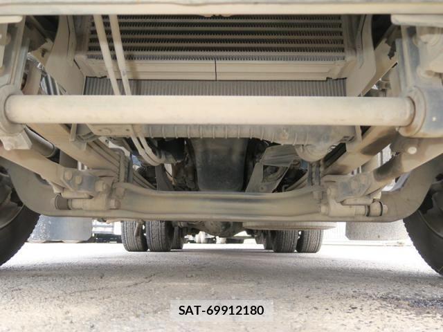 Hino PROFIA 2017-03 3909159-16