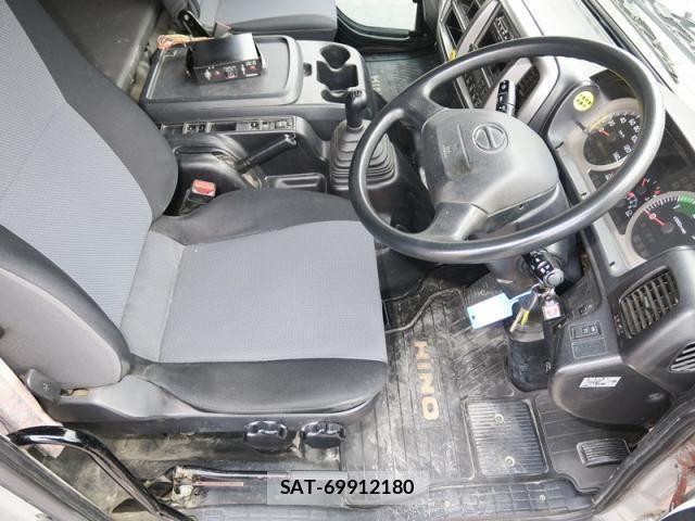 Hino PROFIA 2017-03 3909159-24
