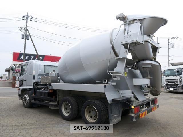 Hino PROFIA 2017-03 3909159-2