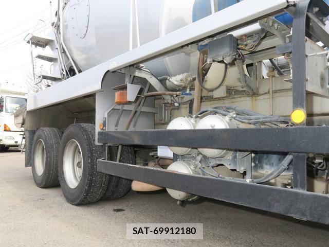 Hino PROFIA 2017-03 3909159-8