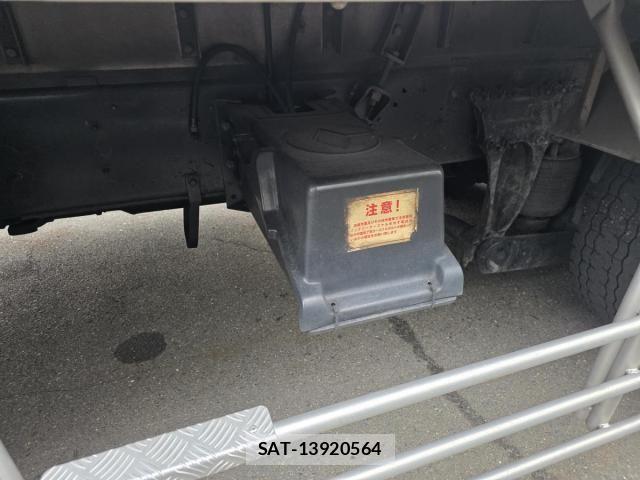 Hino PROFIA 2014-02 4047818-11