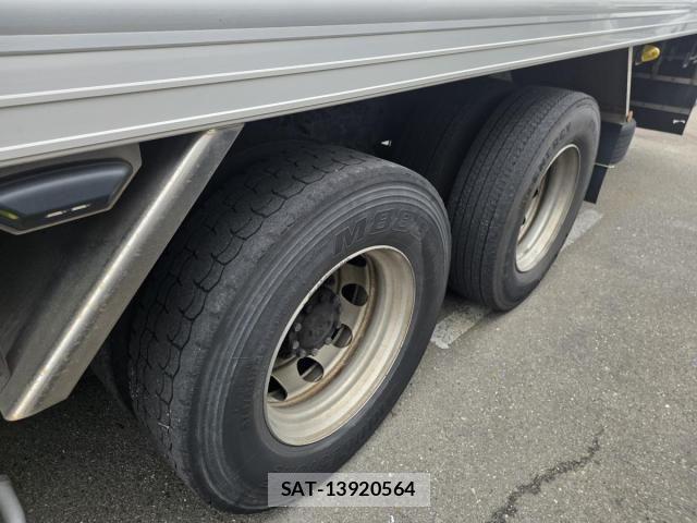 Hino PROFIA 2014-02 4047818-14