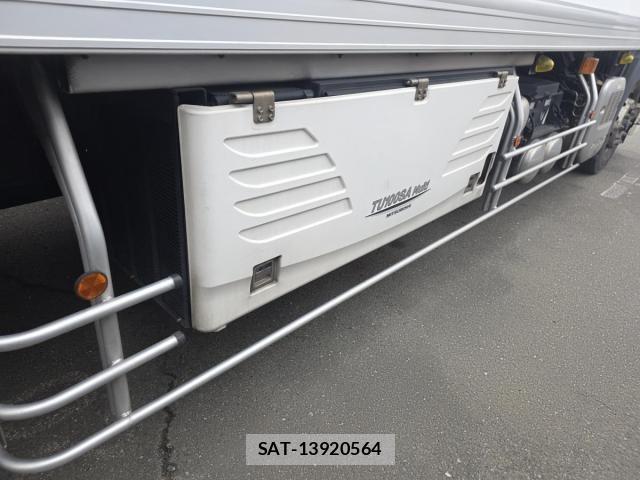 Hino PROFIA 2014-02 4047818-17
