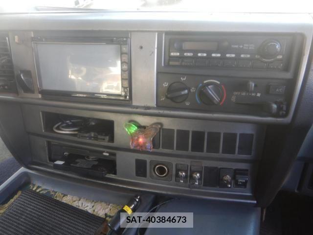 Hino PROFIA 2005-03 4047819-11
