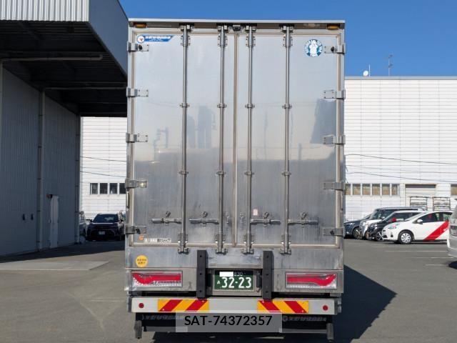 Hino PROFIA 2024-01 4111098-7