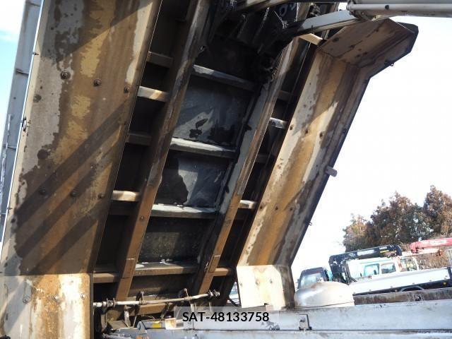 Hino PROFIA 2015-03 4111118-13