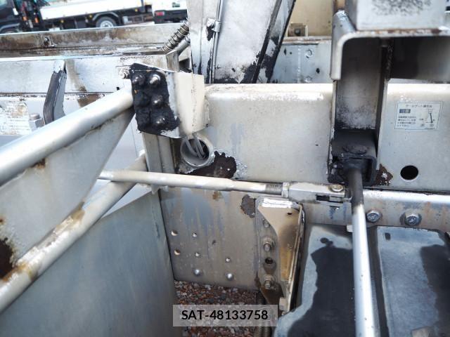 Hino PROFIA 2015-03 4111118-17