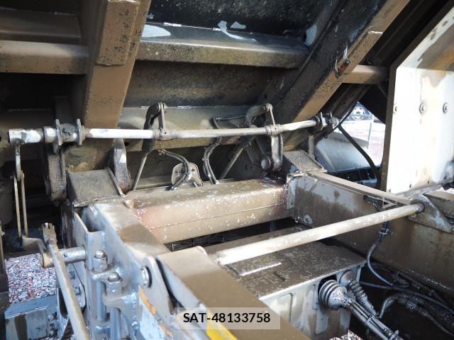 Hino PROFIA 2015-03 4111118-27