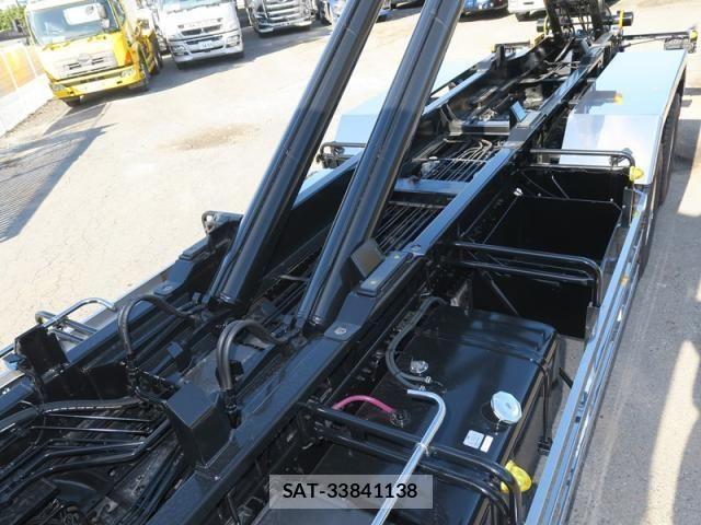 Hino PROFIA 2025-09 4140507-11