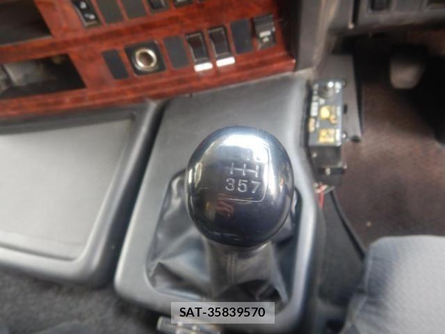 Hino PROFIA 2012-06 4372485-13