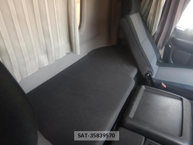 Hino PROFIA 2012-06 4372485-18
