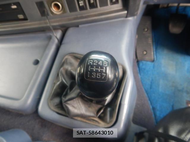 Hino PROFIA 2006-05 4600036-13