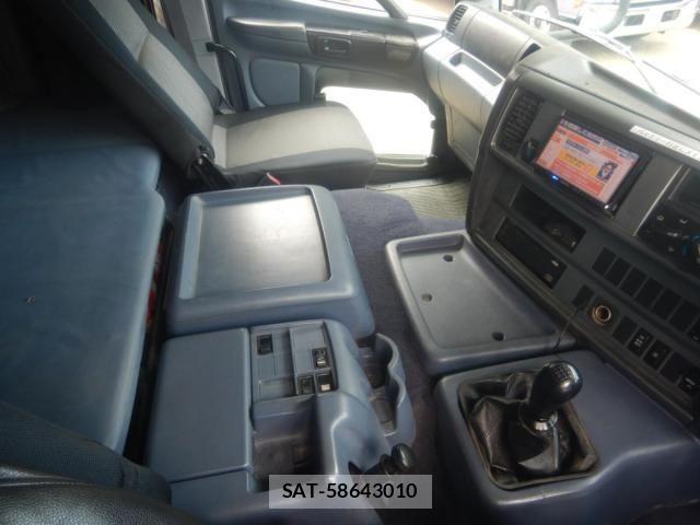 Hino PROFIA 2006-05 4600036-18